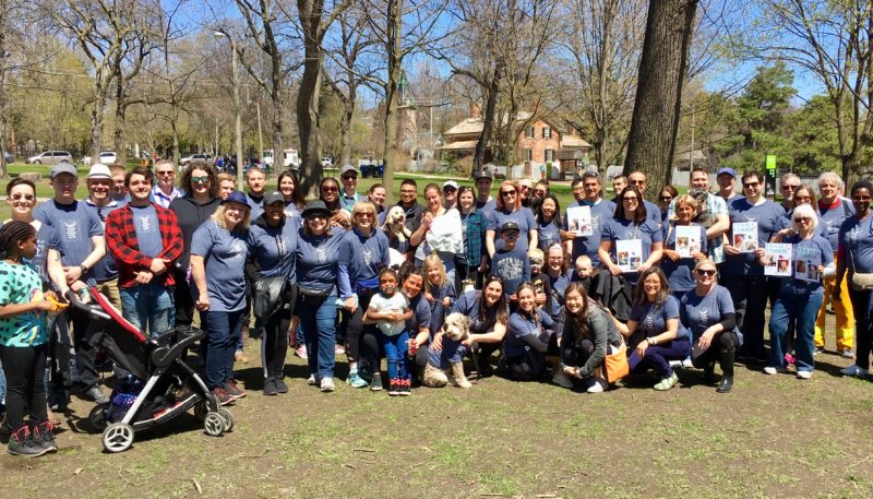 Large group photo of Philip Aziz Centre and Emily’s House staff, families, volunteers, and supporters participating in a hike for hospice event